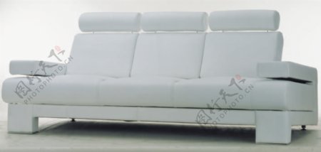 欧洲风格的白色简单的沙发