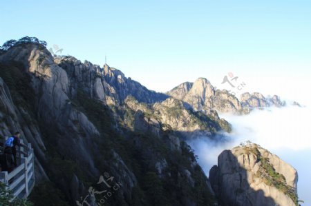 黄山云海云雾山顶云雾雾图片