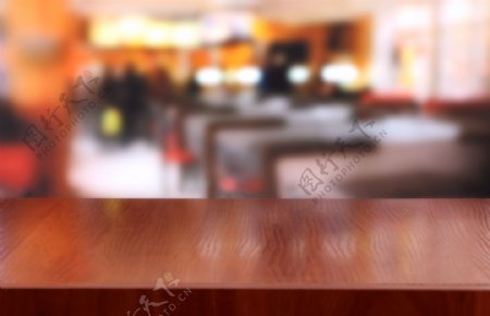 木质咖啡桌图片