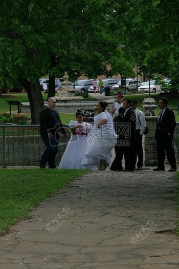 weddingparty.jpg