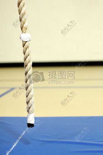 健身房一根绳子