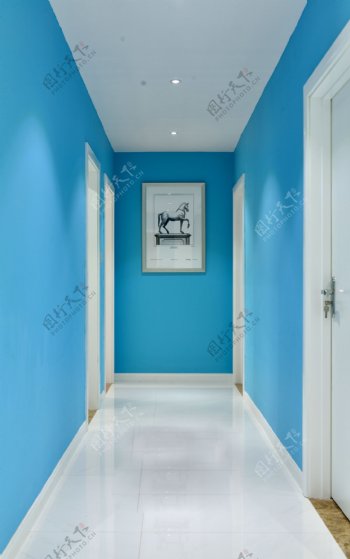 蓝色走廊过道效果图