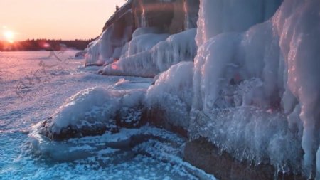 大气夕阳下的冰川动态视频素材