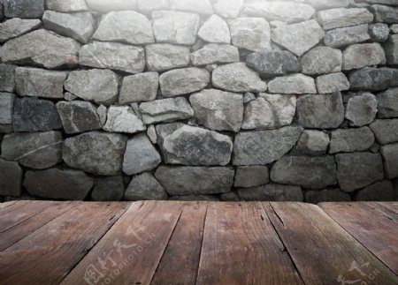 石头堆砌墙面和木板背景素材