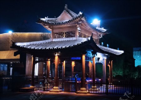 洛邑古城夜景摄影图