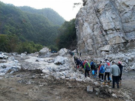 清晨里的大山风景