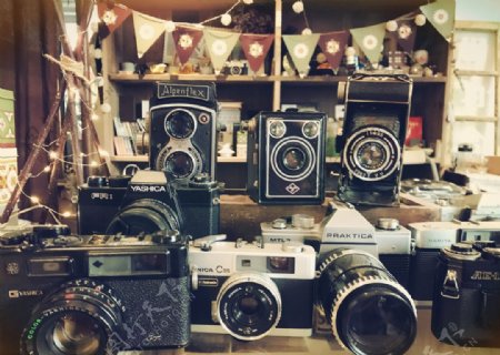 旧货店老相机