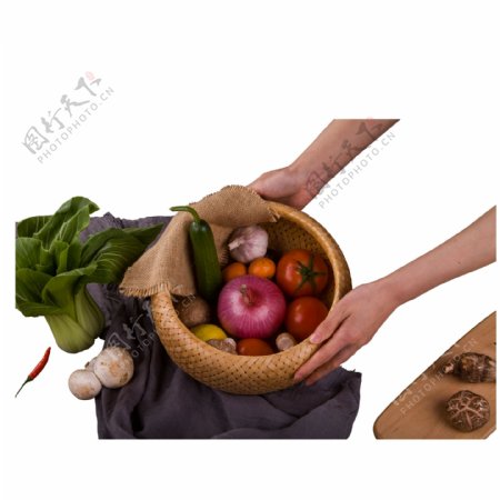 彩色手拿一篮子蔬菜元素