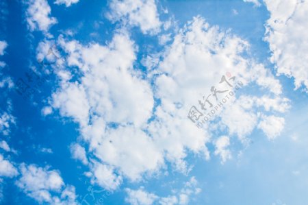 千奇百状的云朵商用摄影