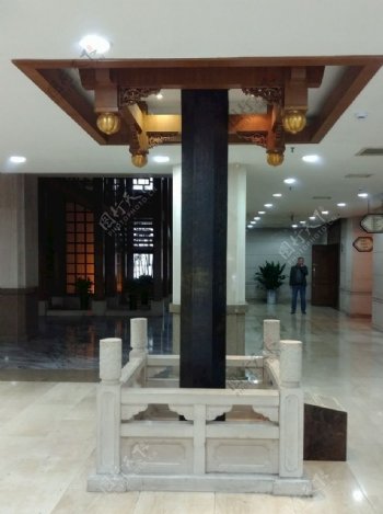 吉首民族宾馆和平柱子