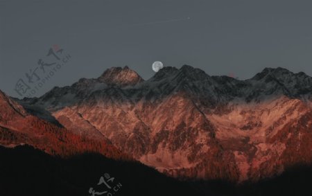 群山夜色山脉月亮风景