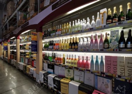 超市酒品区