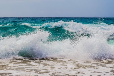 海浪蓝天