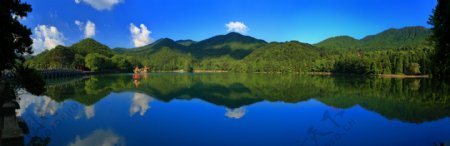 庐山芦林湖全景照片