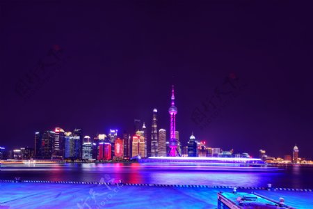 陆家嘴金融中心上海中心东方明珠图片