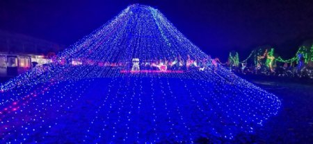 灯光造型富士山图片