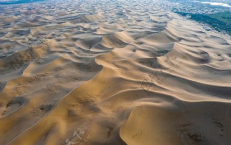 黄沙沙漠图片