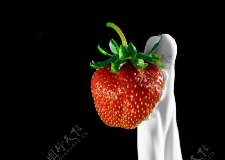 草莓牛奶水果果实背景素材图片