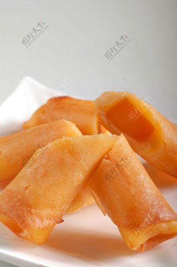 小吃芒果春卷图片
