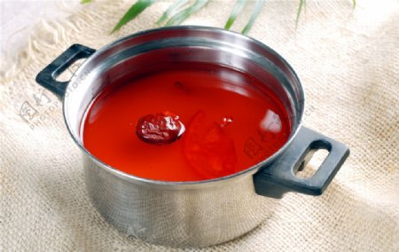 红汤锅图片