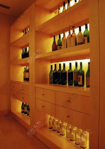 高清家居室内装饰酒柜红酒图片