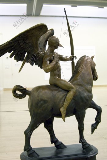 骑士铜雕图片
