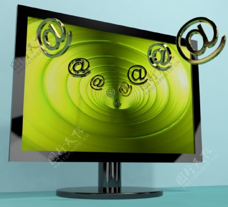 电子邮件的接收和发送的信号在计算机屏幕上显示的邮件或接触