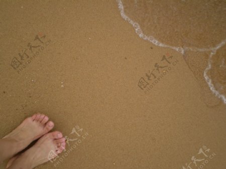 海滩小脚丫图片