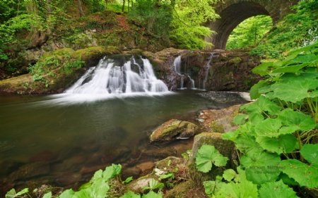 苏格兰安格斯的小瀑布