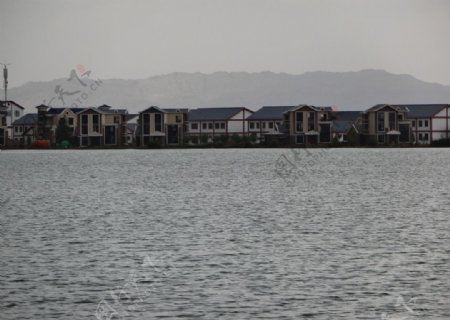 湖边别墅图片