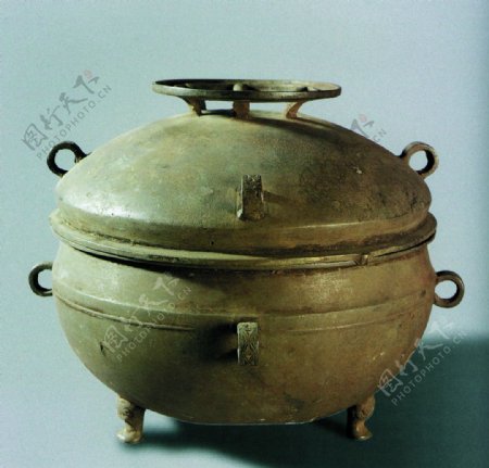 古代青铜罐子图片
