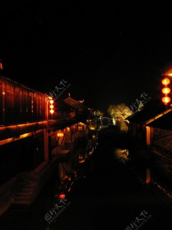 周庄夜景图片