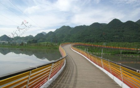 贵州六盘水彩虹桥图片