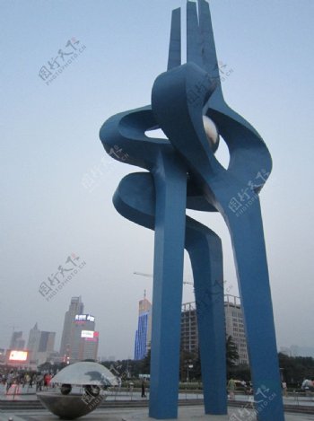 济南泉城公园标志性建筑图片