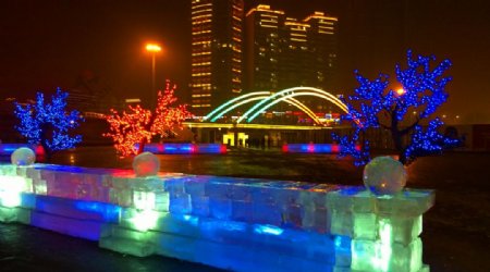 延吉冰雕夜景图片