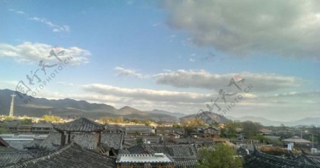 束河古镇全景图片