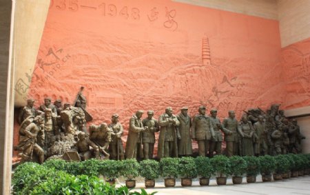 延安革命纪念馆群雕图片