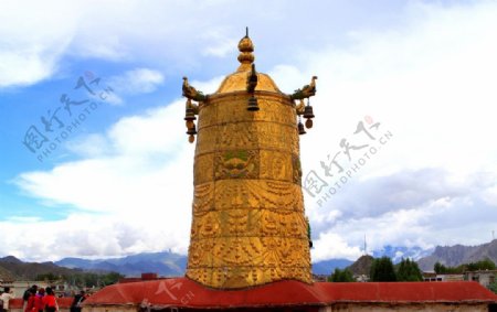 藏庙金塔图片