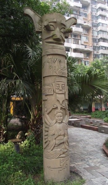 石雕塑柱子图片