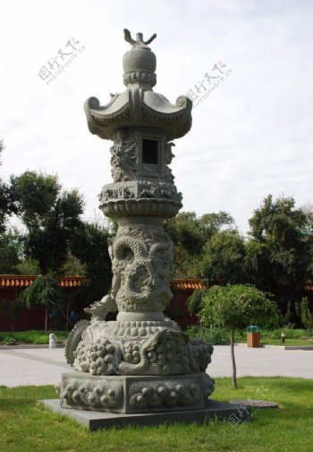 雕塑中式古典灯塔图片