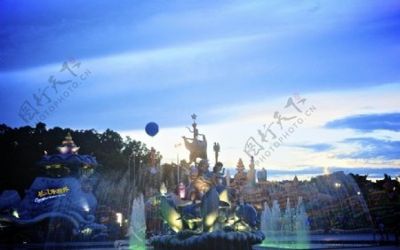 长江水世界广场雕塑音乐喷泉图片