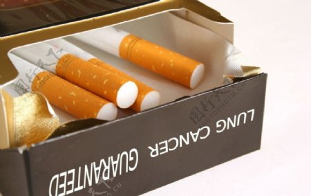 烟与烟盒图片
