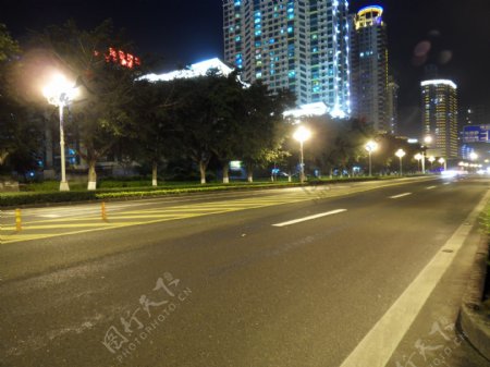 城市夜景马路图片
