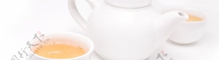 白色茶壶与茶杯图片
