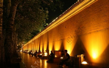 故宫外墙夜景图片
