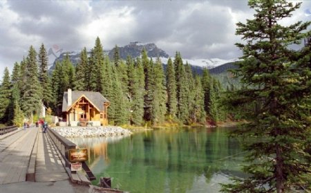 加拿大翡翠湖图片