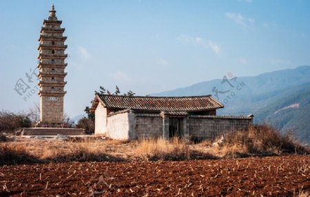 白族白塔图片