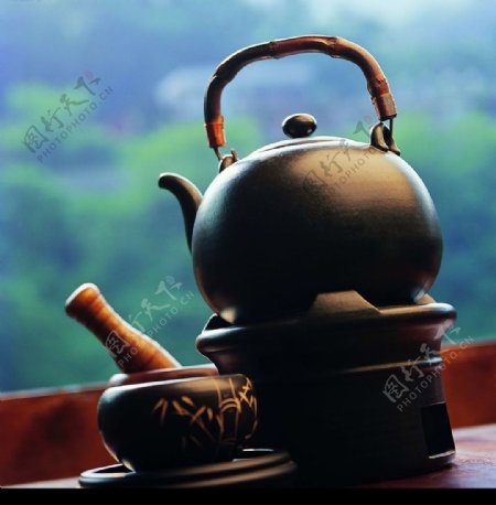 茶道茶水茶杯图片