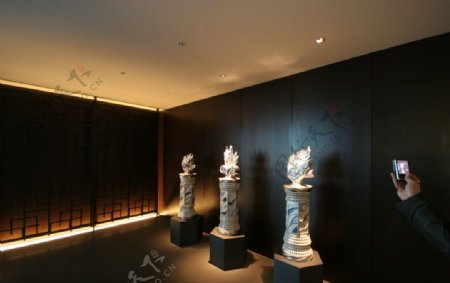 日本酒店装饰雕塑图片