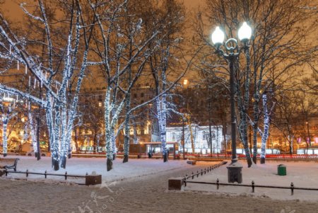 冬季街道夜景图片